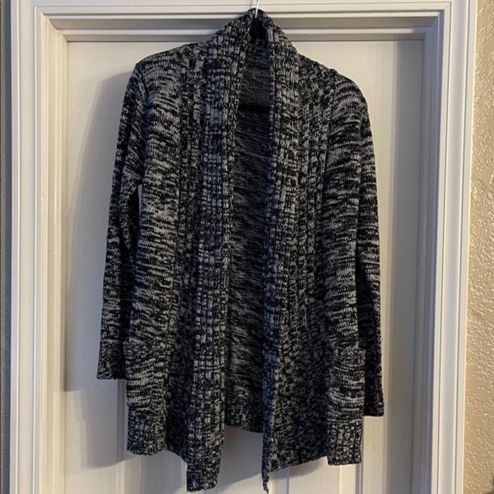 Charlotte Russe Marled Black and Gray Cardigan size M